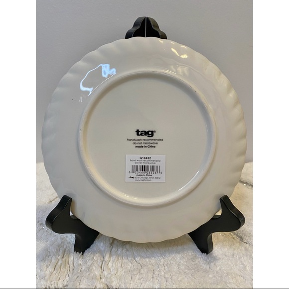 ✨🎄Set of 4 Merry Christmas Santa Holiday Dessert/Side Plates🎄✨ - Picture 2 of 2